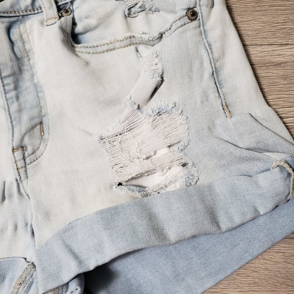 Aeropostale Hi Rise Midi cut off distressed ripped size 4 light blue jean shorts - Picture 3 of 6